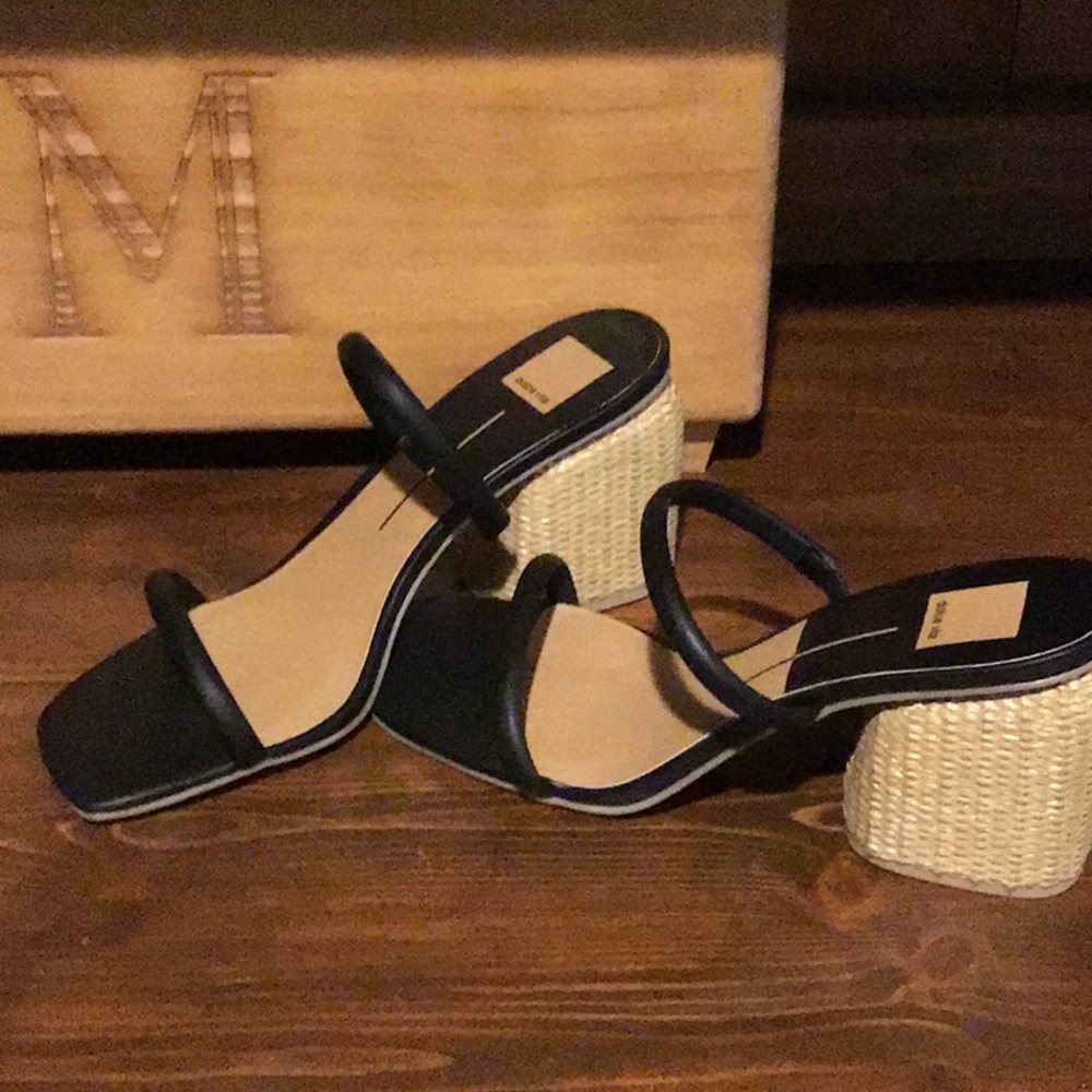 Dolce vita sandals